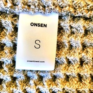 Onsen Waffle Bath Robe. Size Small.